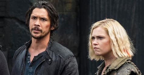 when did clarke and bellamy start dating in real life
